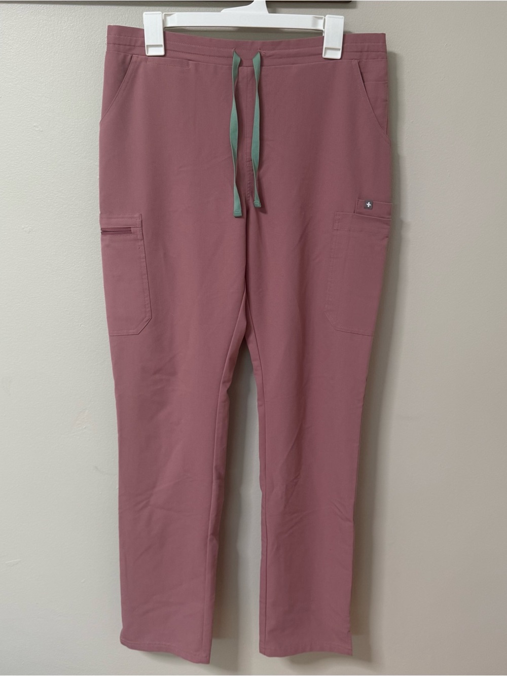 FIGS Technical Collection Women's Mauve Scrub Pants Yola Medium Tall Tw2000t